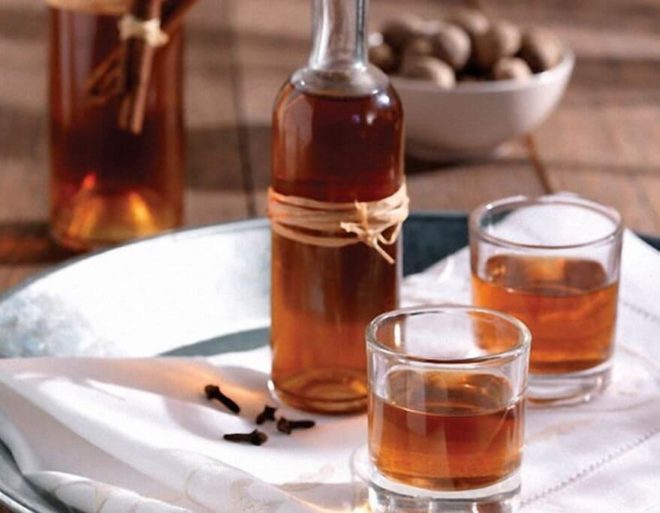 настойка самогона на дубовой