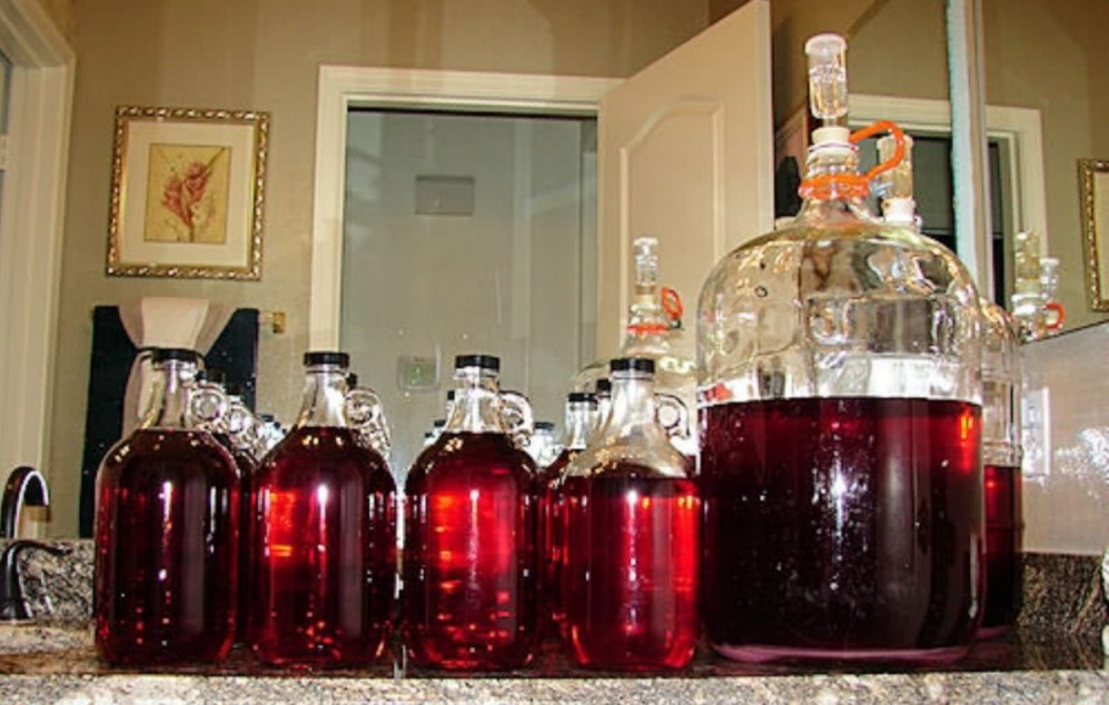 Осветление домашнего вина желатином и бентонитом