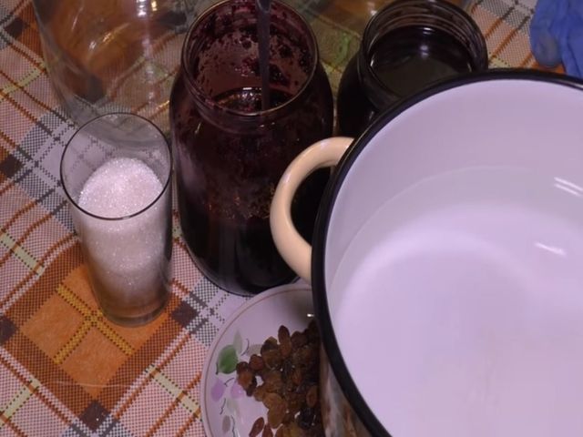 ферментированное варенье и сахар