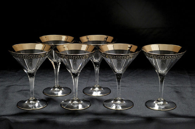 С чем пить мартини, чем перекусить и что подать