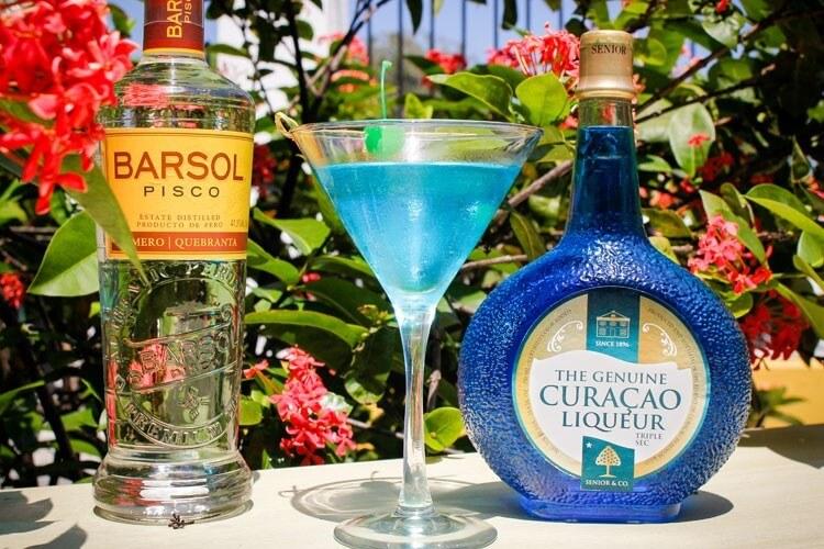 Название алкоголя синее