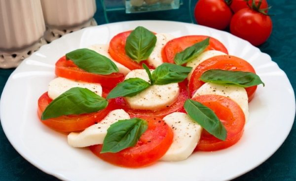 Шприц Апероль. Что это, ингредиенты, стаканы