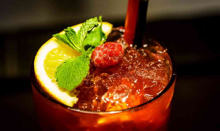 светлое пиво old miller