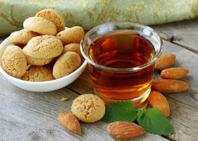 вы уже знаете, что такое амаретто, поэтому неудивительно, что фрукты и сладости лучше всего подавать в качестве закуски.