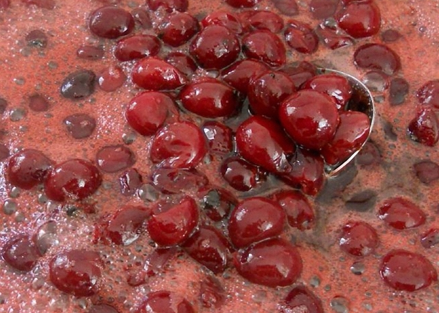 Приготовление браги для питья из варенья или сока