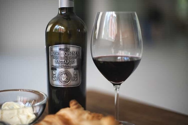 Вино Бастардо: описание, особенности, культура пития и марки