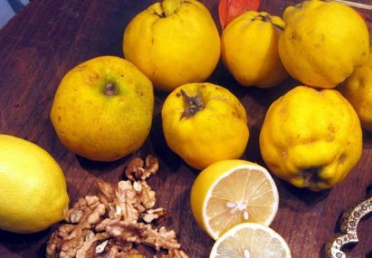 Вино из айвы в домашних условиях – простой рецепт